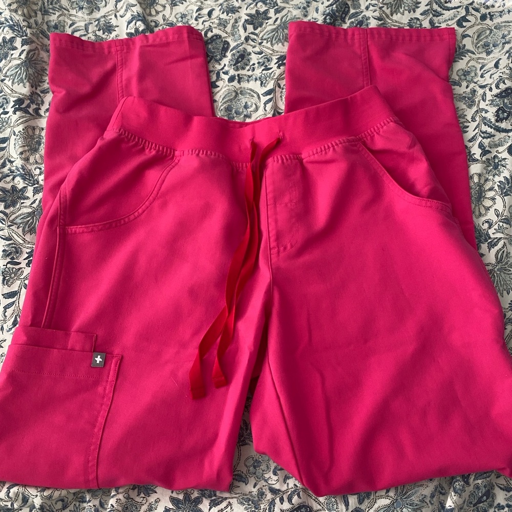 Kade Cargo Scrub Pants Shocking Pink